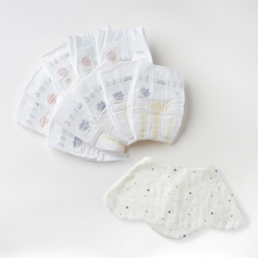 出産祝いギフト おむつケーキ おむつ10枚+大きめスタイ1枚 Lien de famille スター