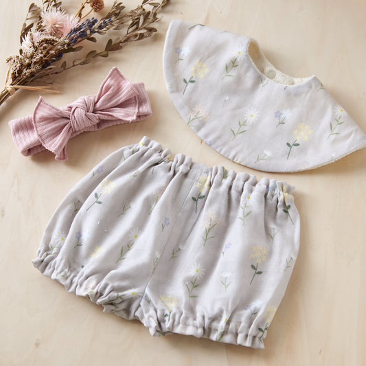 出産祝いギフト 日本製 スタイとブルマとリブヘアバンドの3点セット 花柄 ピンク ブルー