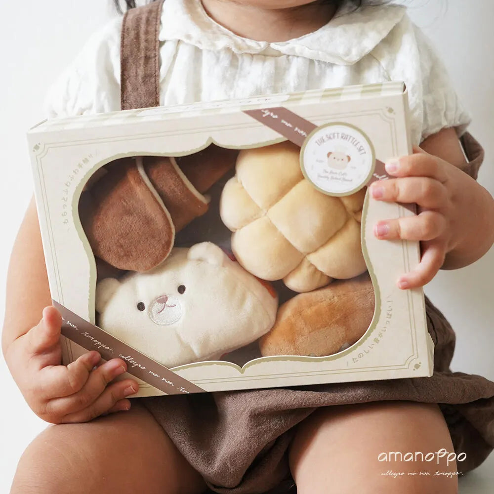 出産祝いにおすすめ ベビーギフト 洗濯できる布おもちゃ もちっとラトル 「こぐまくんの焼きたてパン」