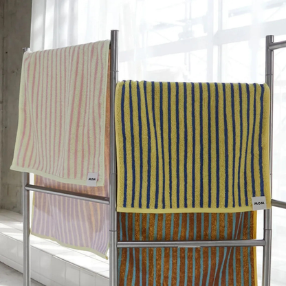 バスタオル ギフトセット シルク入り ストライプ柄 リバーシブル 2枚セット 新築祝い 結婚祝い 引越し祝い 内祝い