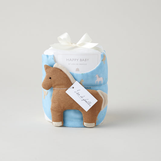 出産祝いギフト 2026年午年生まれに お馬さんのパリモフトイズとスタイのベビーケーキ Lien de famille ブルー イエロー