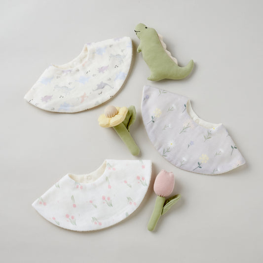 出産祝いギフト スタイとラトルの2点セット Lien de famille ピンク イエロー グリーン