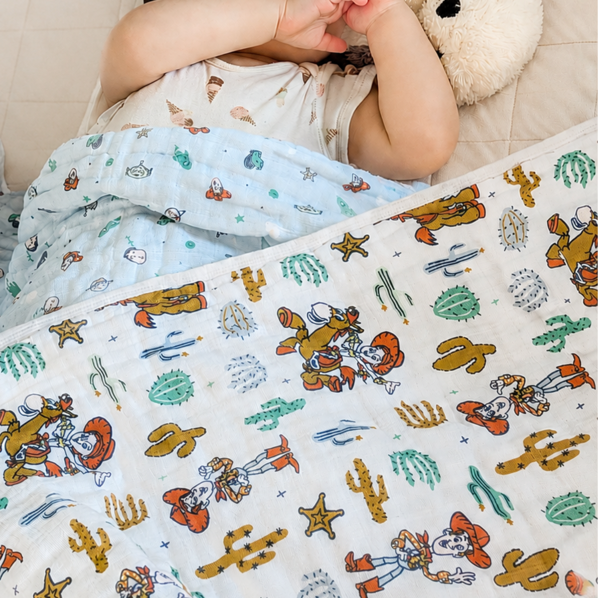出産祝いギフト ディズニー ベビーギフト aden + anais エイデンアンドアネイ オーガニックコットン100% モスリン ダブルガーゼ ブランケット トイストーリー ディズニーベビーコレクション
